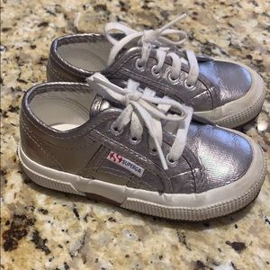 Toddler sneakers